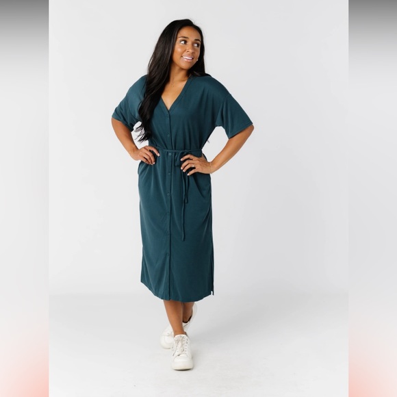 Called to Surf Button Down Midi Dress Size Small - Picture 2 of 3